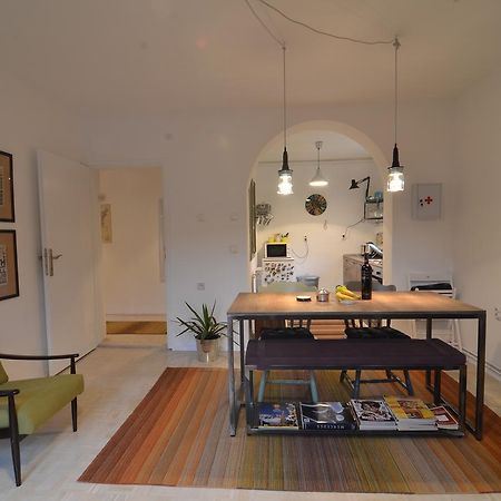 Embassy Of Industry + Free Parking Apartment Sarajevo Ngoại thất bức ảnh