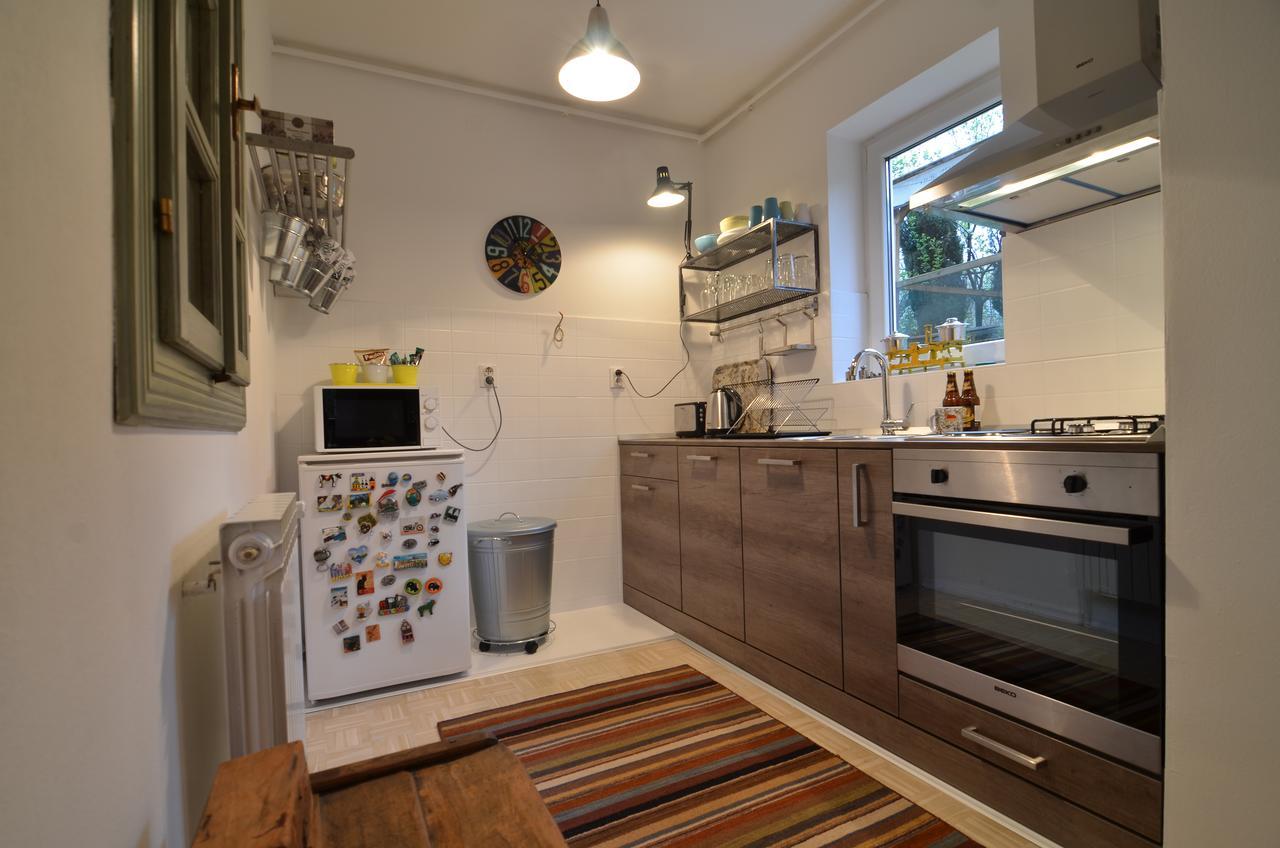 Embassy Of Industry + Free Parking Apartment Sarajevo Ngoại thất bức ảnh
