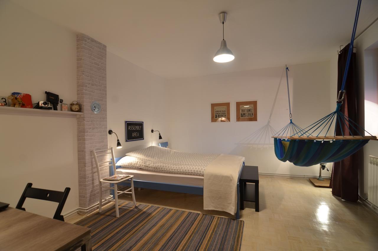 Embassy Of Industry + Free Parking Apartment Sarajevo Ngoại thất bức ảnh